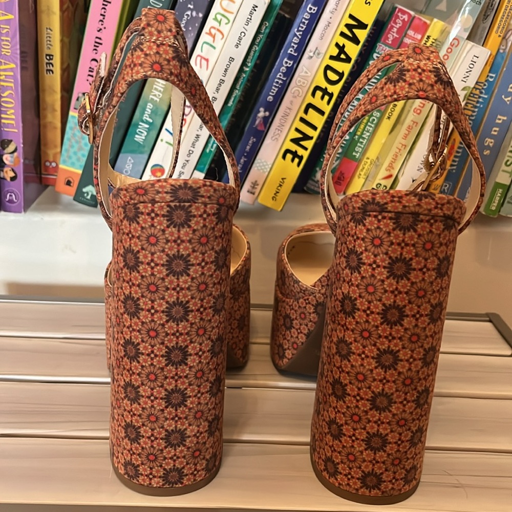 Jessica Simpson Retro vibes platforms-8.5 - Picture 6 of 8